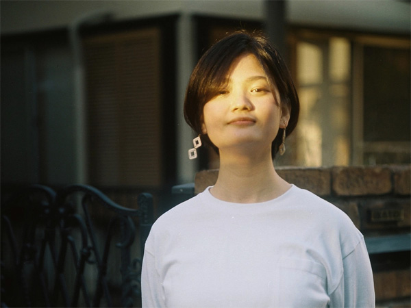 向坂くじら